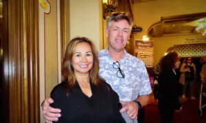 Movie and Television Lighting Director Praises Shen Yun