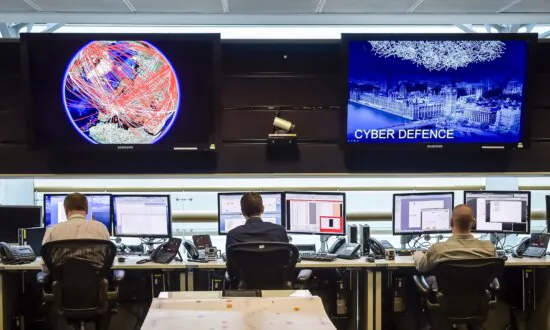 Disappearing WhatsApp Texts Recommended to Politicians by GCHQ