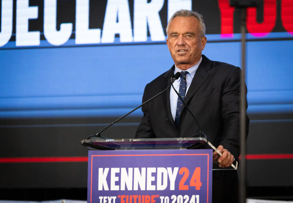 Robert F. Kennedy Jr. announces his pick for running mate Nicole Shanahan in Oakland, Calif., on March 26, 2024. (John Fredricks/The Epoch Times)