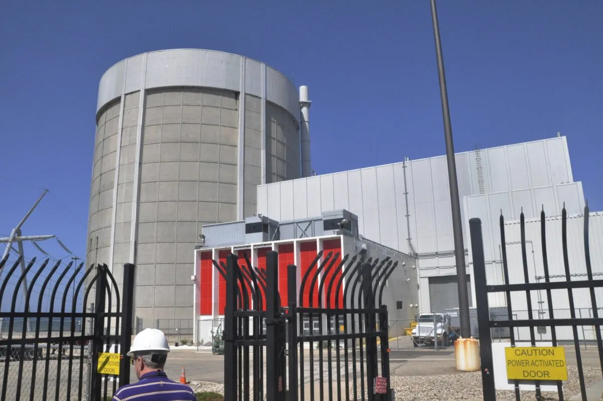 The Palisades Nuclear Generating Station in Covert, Mich., on June 24, 2010. (John Madill/The Herald-Palladium via AP)
