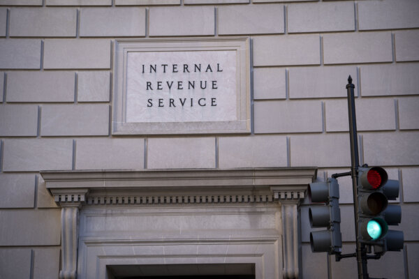 IRS Issues Warning to Tax Professionals