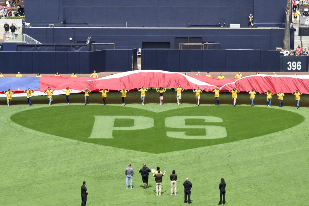 Padres Rally to Beat Giants While Honoring Late Team Owner