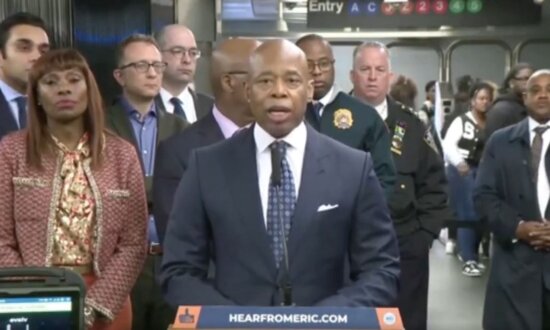 NYC to Pilot Gun Scanners at Subway Terminals