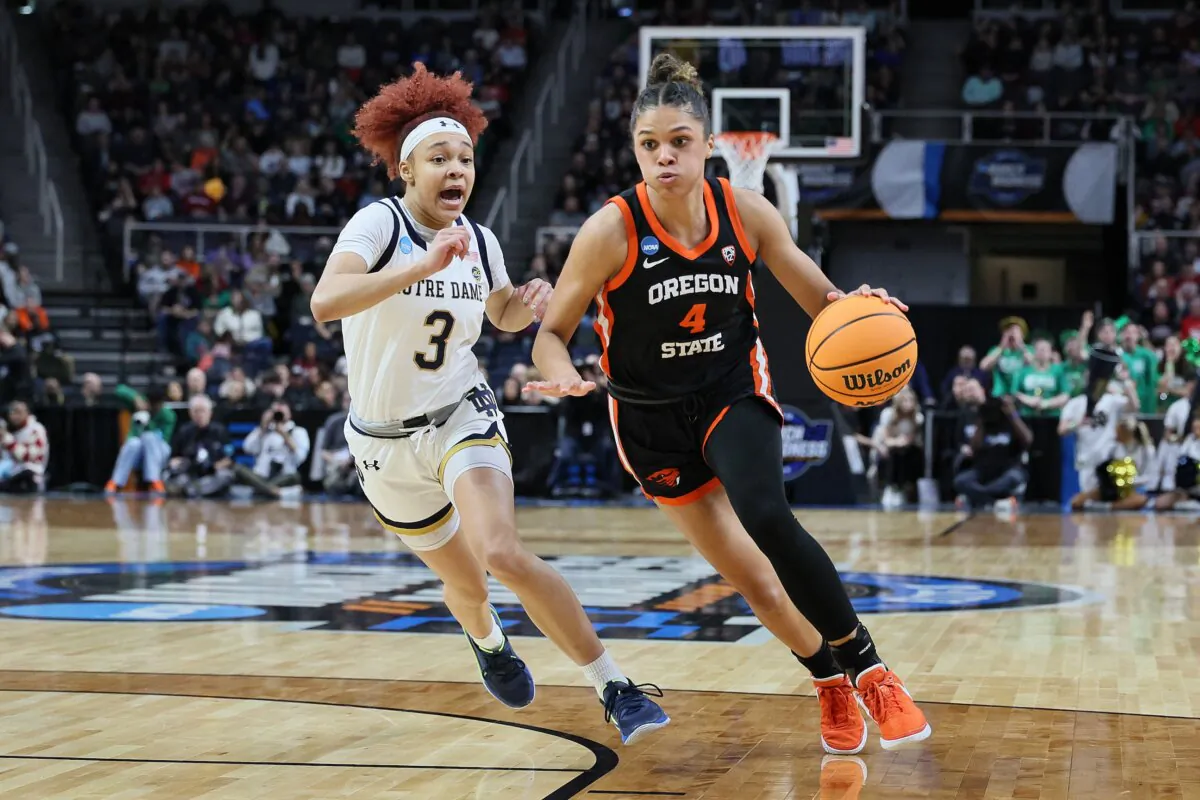 Donovyn Hunter (4) of the Oregon State Beavers drives against Hannah Hidalgo (3) of the Notre Dame Fighting Irish during the second half in the Sweet 16 round of the NCAA Women's Basketball Tournament in Albany, New York, on March 29, 2024. (Andy Lyons/Getty Images)
