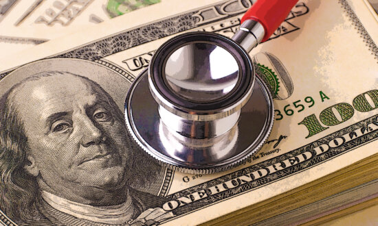 US Physicians Received Billions From Pharmaceutical and Medical Device Industry, New Research Finds