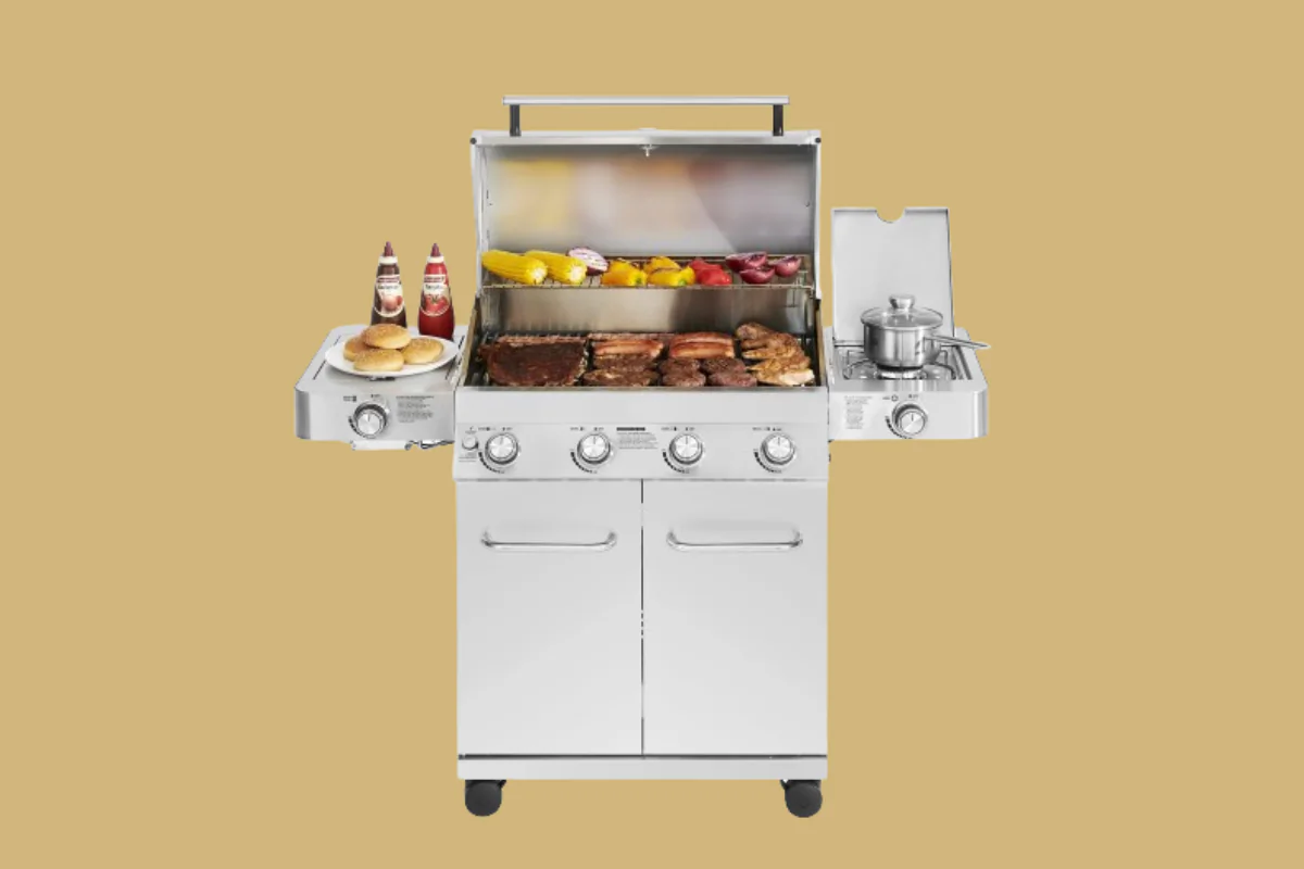 Monument Grills Larger 4-Burner Propane Gas Grills (Illustration by The Epoch Times, Amazon)