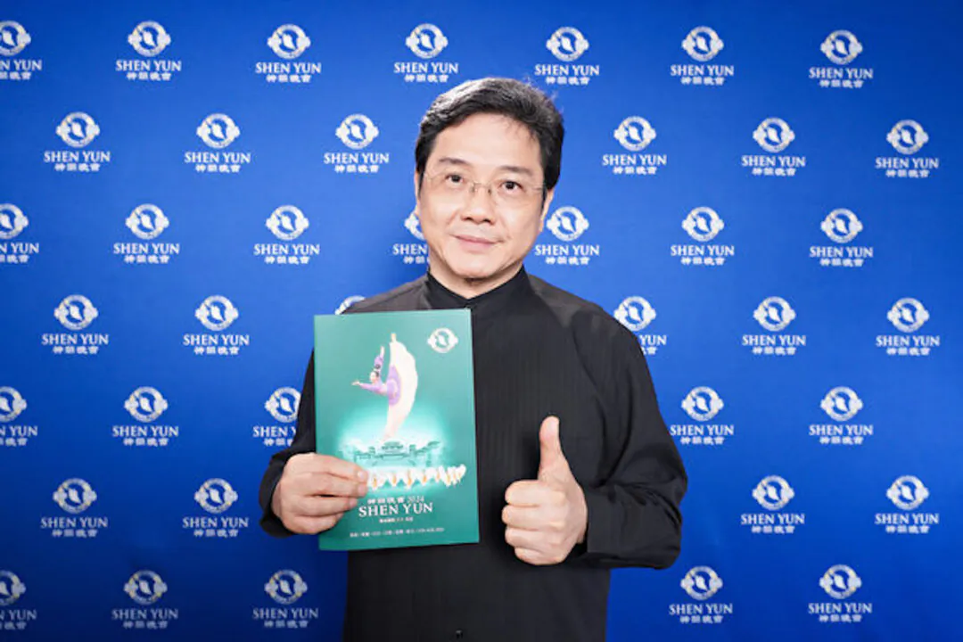 Wu Hung-chang at the Shen Yun Performing Arts performance at Weiwuying Opera House on March 28, 2024. (Annie Gong/The Epoch Times)