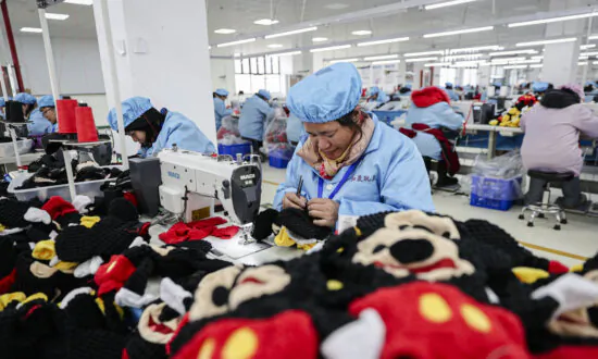China’s Spring Export Surge May Not Be as Durable as It Appears