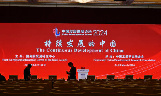 Xi Jinping Embarks on Charm Offensive to Get Foreign Investment Into China