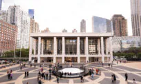 Shen Yun Holds Press Conference on Attack Campaign by CCP