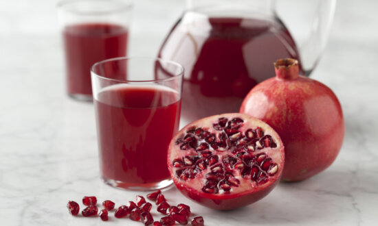 Environmental Nutrition: Pomegranate Benefits