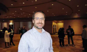 Shen Yun Is ‘Very, Very Beautiful…People Should See This Show,’ Says Company VP