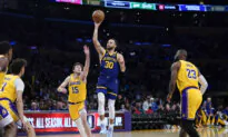 Curry Agrees to $63 Million Extension With Warriors for 2026-27 Season