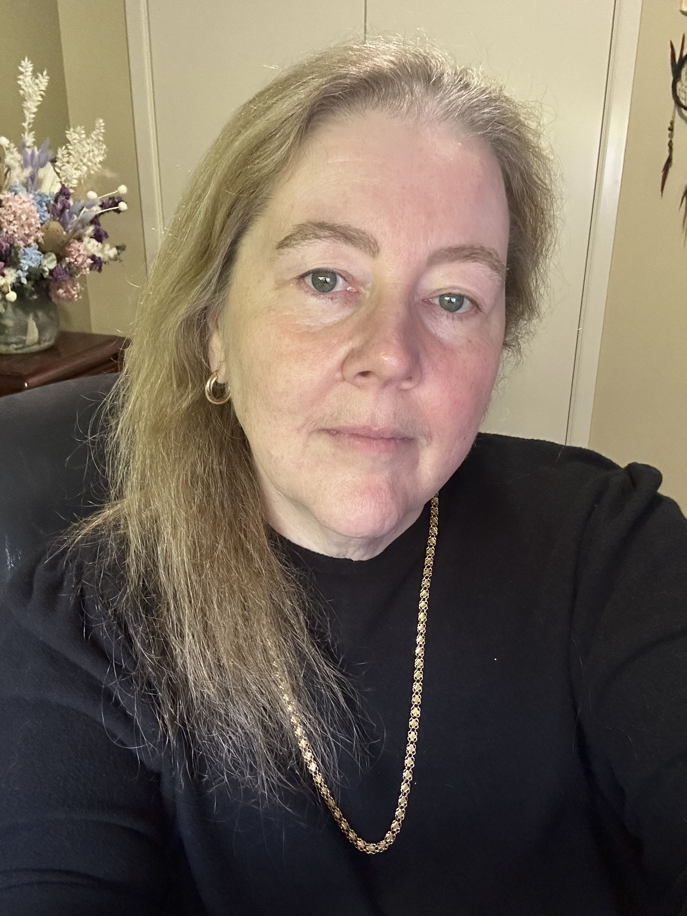 Ms. Barker after losing a staggering 500 pounds.