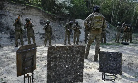 Chinese Volunteers on Russian Battlefield Cry for Help