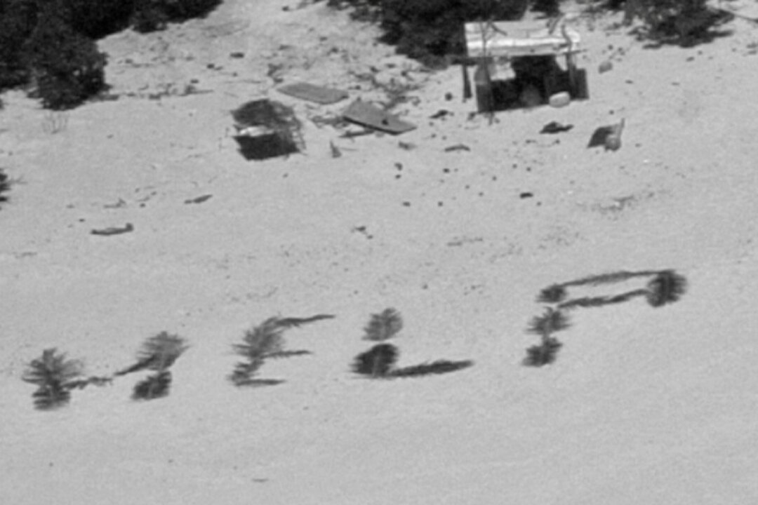 Trio Stranded in Pacific for Over a Week Rescued After US Navy Spots ‘HELP’ Sign: USCG