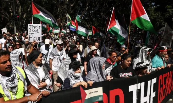 Opposition Leader Defends Comments Comparing Anti-Semitism to Major Gun Massacre