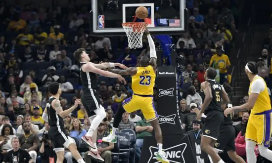 LeBron James Scores 37, Anthony Davis Finishes With 36 as the Lakers Beat Grizzlies 123–120