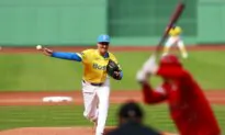 Red Sox Go on Offensive Early in Downing Angels