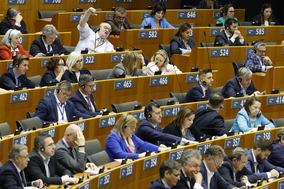 EU Passes Overhaul of Immigration Rules