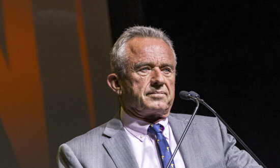 RFK Jr. Says Kennedy Siblings Asked Biden to Give Him Secret Service Protection