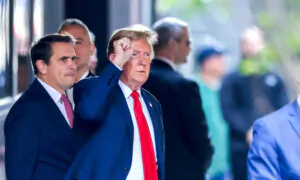Supreme Court Hears Trump’s Arguments on Presidential Immunity
