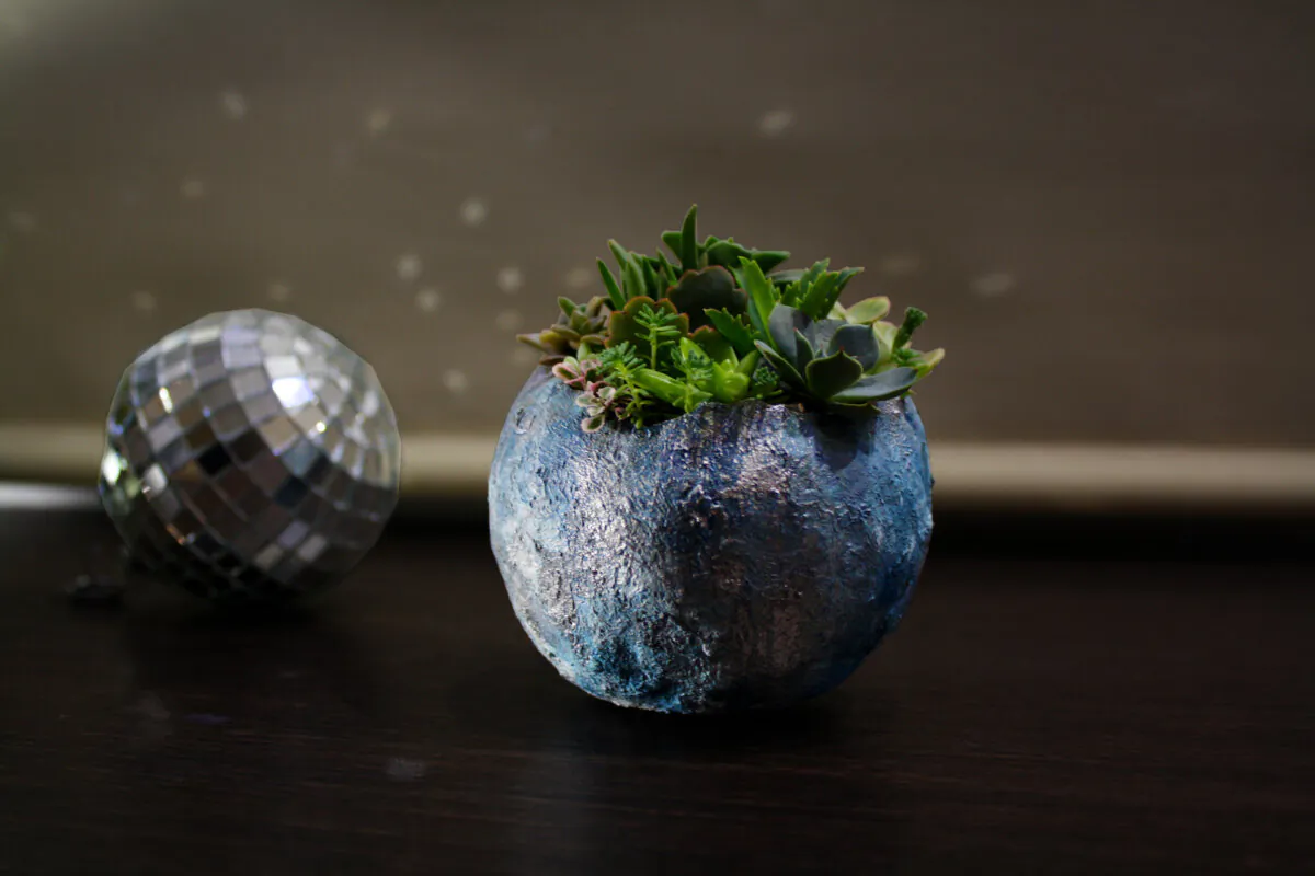 You will not be limited to creating a planter. You can make balls, faces, plaques, wall stones, fountains and just about any other shape you can think of. (manhattan_art/Shutterstock)