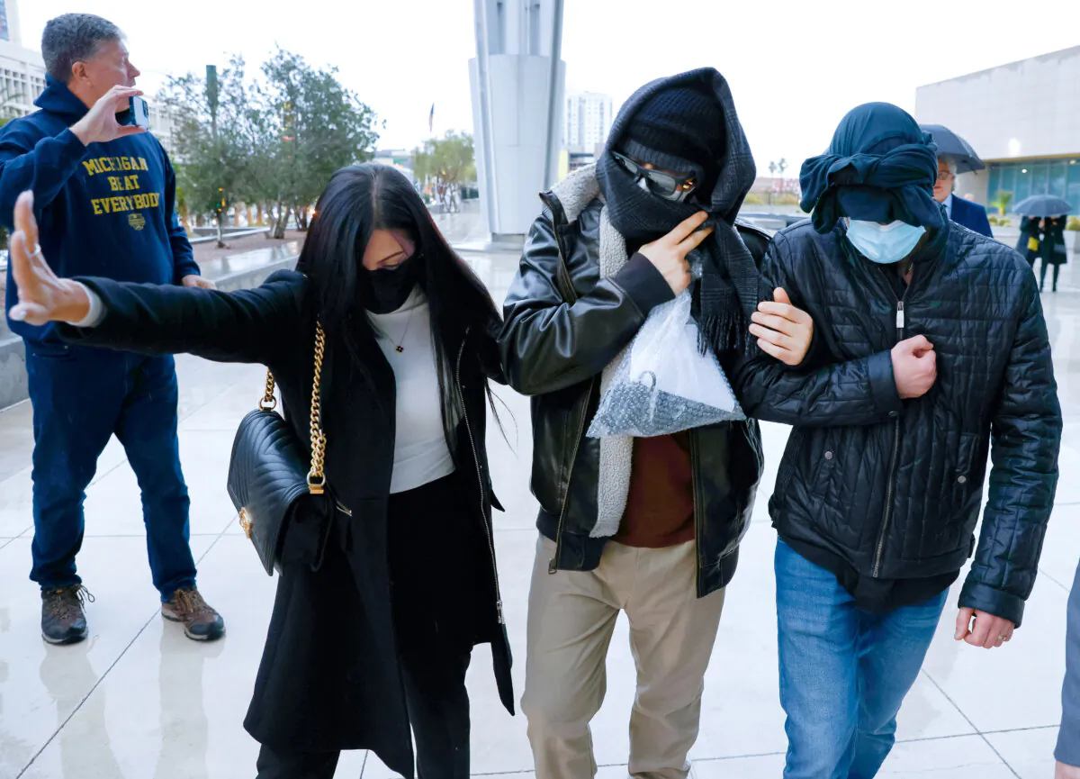 Alexander Smirnov (2nd R) leaves the courthouse in Las Vegas on Feb. 20, 2024. (Bizuayehu Tesfaye/AP)