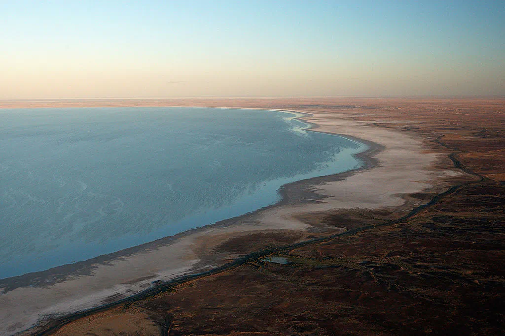 An aerial view of Lake Eyre during the Great Australian Cattle Drive preview on May 7, 2009 in Oodnadatta, Australia. (Photo by Quinn Rooney/Getty Images)