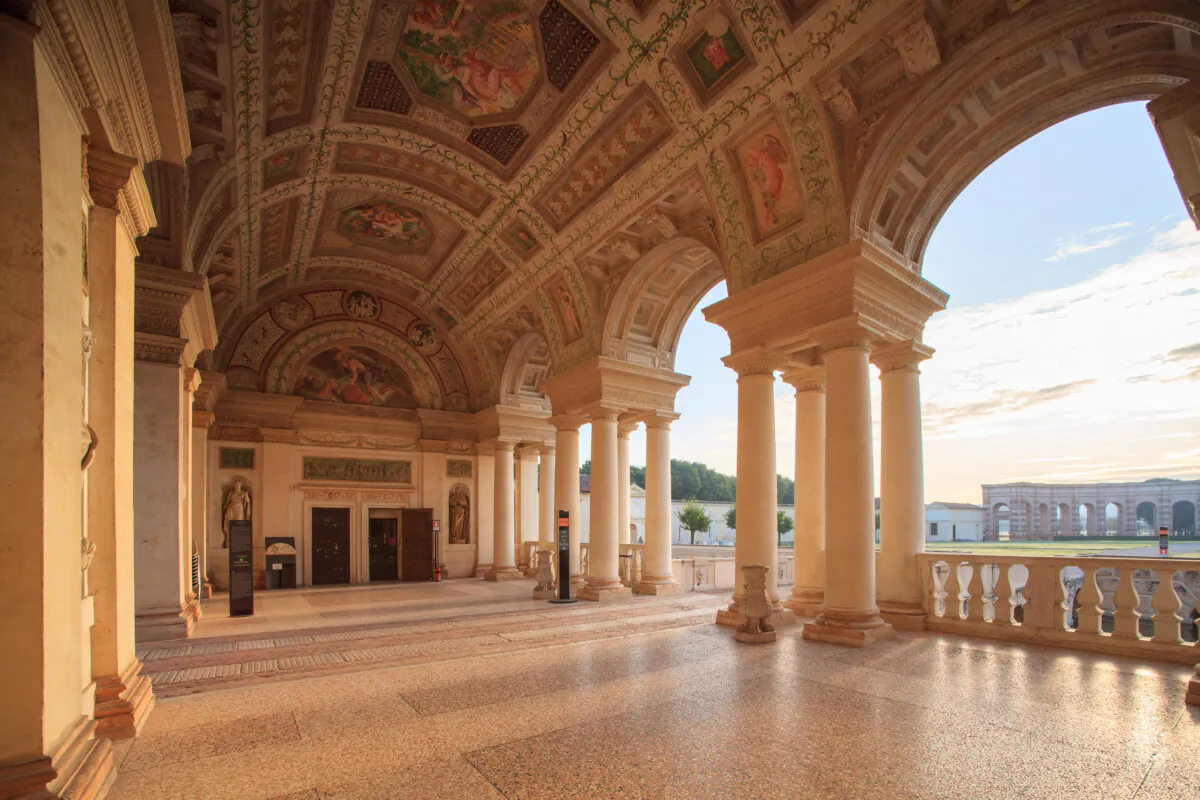 The Loggia of David honors the biblical hero and depicts scenes of his many feats. An image of him slaying Goliath appears on the far wall above the doors. The loggia, similar to a great hall, would have been fitting for receptions and distinguished guests, such as The Holy Roman Emperor, Charles V. and the King of France, Henry III. (J.H.Smith)