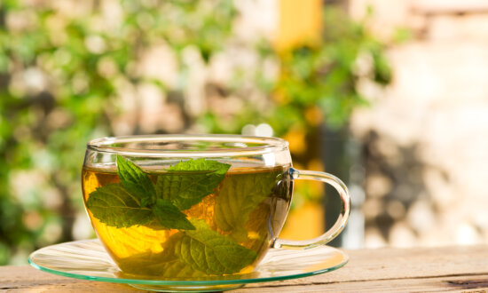 Certain Teas May Inactivate COVID-19 Virus, Lab Study Finds