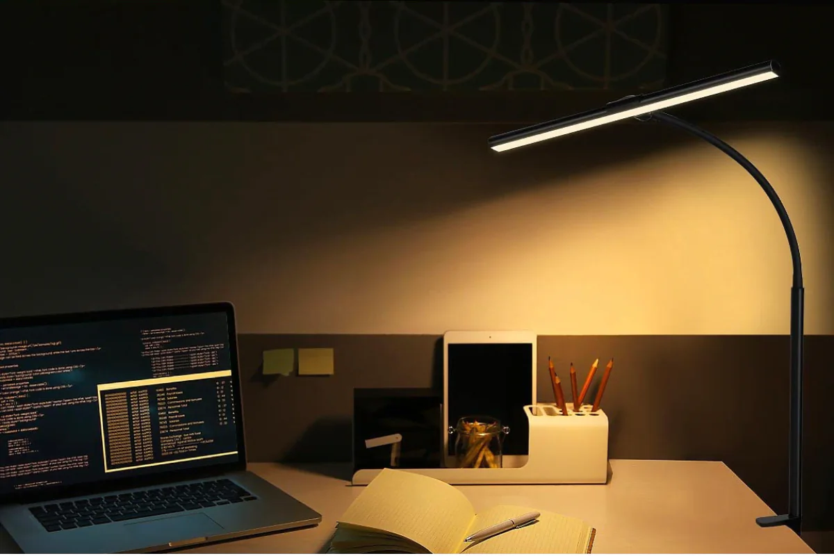ACNCTOP LED Desk Lamp (Illustration by The Epoch Times, Amazon)