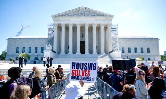 Supreme Court Seems Sympathetic to City Trying to Ban Homeless Camps