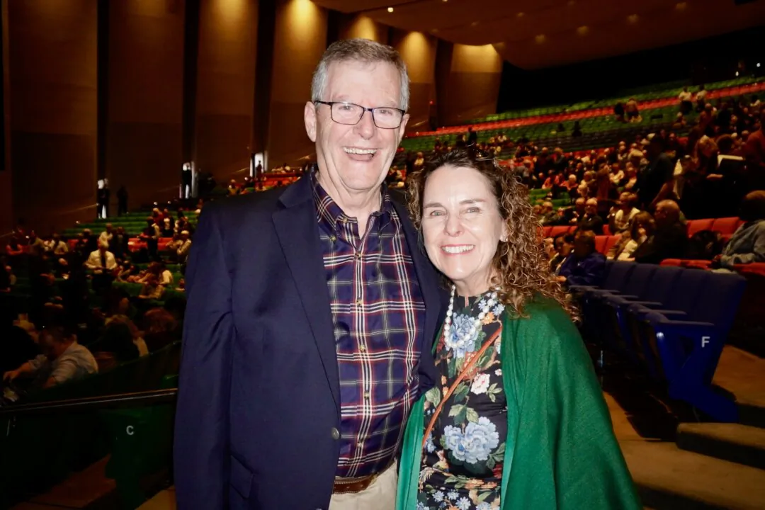Mike Sticklen and his wife, Mary Sticklen, at Shen Yun Performing Arts at Des Moines Civic Center in Des Moines, Iowa, on April 21, 2024.(Nancy Ma/The Epoch Times)
