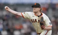 Webb’s Gem and Timely Giants Hitting Enough to Beat Mets