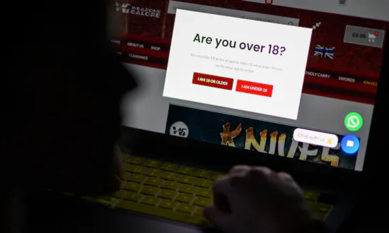 Police Urge Parents to Safeguard Kids’ Devices This Christmas