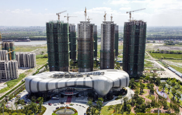 China's Home Sales Plunge Over 30 Percent in Past 5 Months Despite Beijing's Rescue Efforts