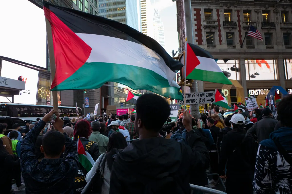 Pro-Palestine demonstrators protest in Times Square, New York, on Oct. 13, 2023. (shavnya.com/Unsplash.com)