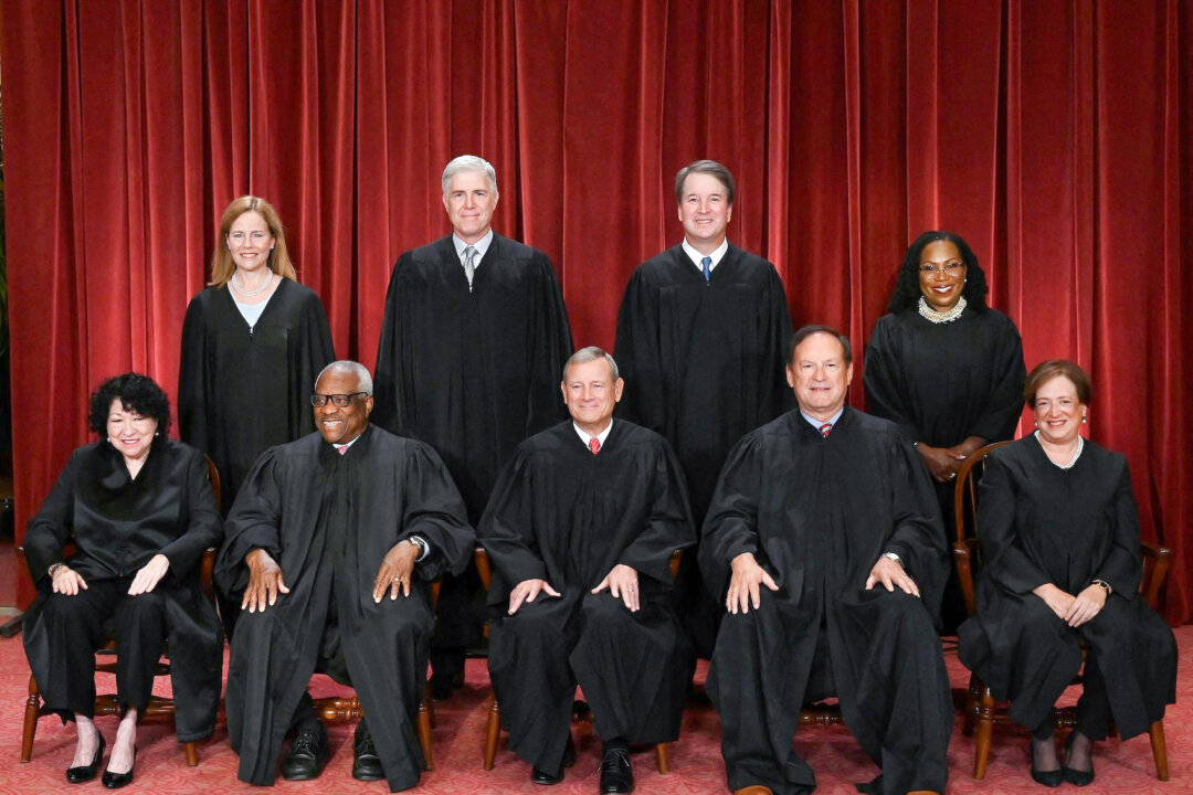 Justice Alito Questions Whether Prosecuting Presidents Would Undermine the Government