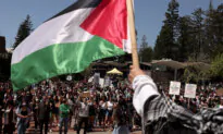 Pro-Palestinian Protesters Disrupt Graduations at Pomona College, UC Berkeley