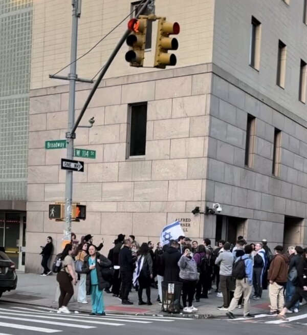Epoch Times Photo