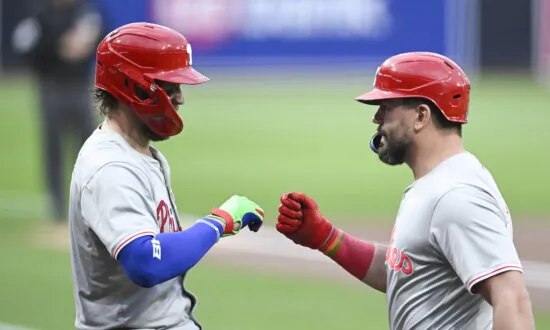 Phillies Pound Five Home Runs, Pummel Padres