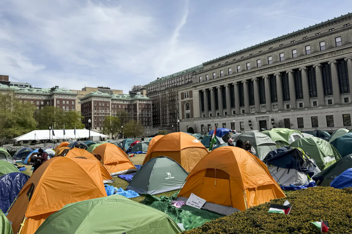 Columbia University students protest the Israel/Gaza conflict at Columbia University in New York City on April 27, 2024. (Emel Akan/The Epoch Times)