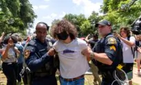 New Arrests at UT–Austin as Pro-Palestinian Group Sets Up Encampment