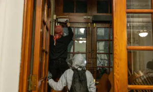 Pro-Palestinian Protesters Occupy Building on Columbia Campus