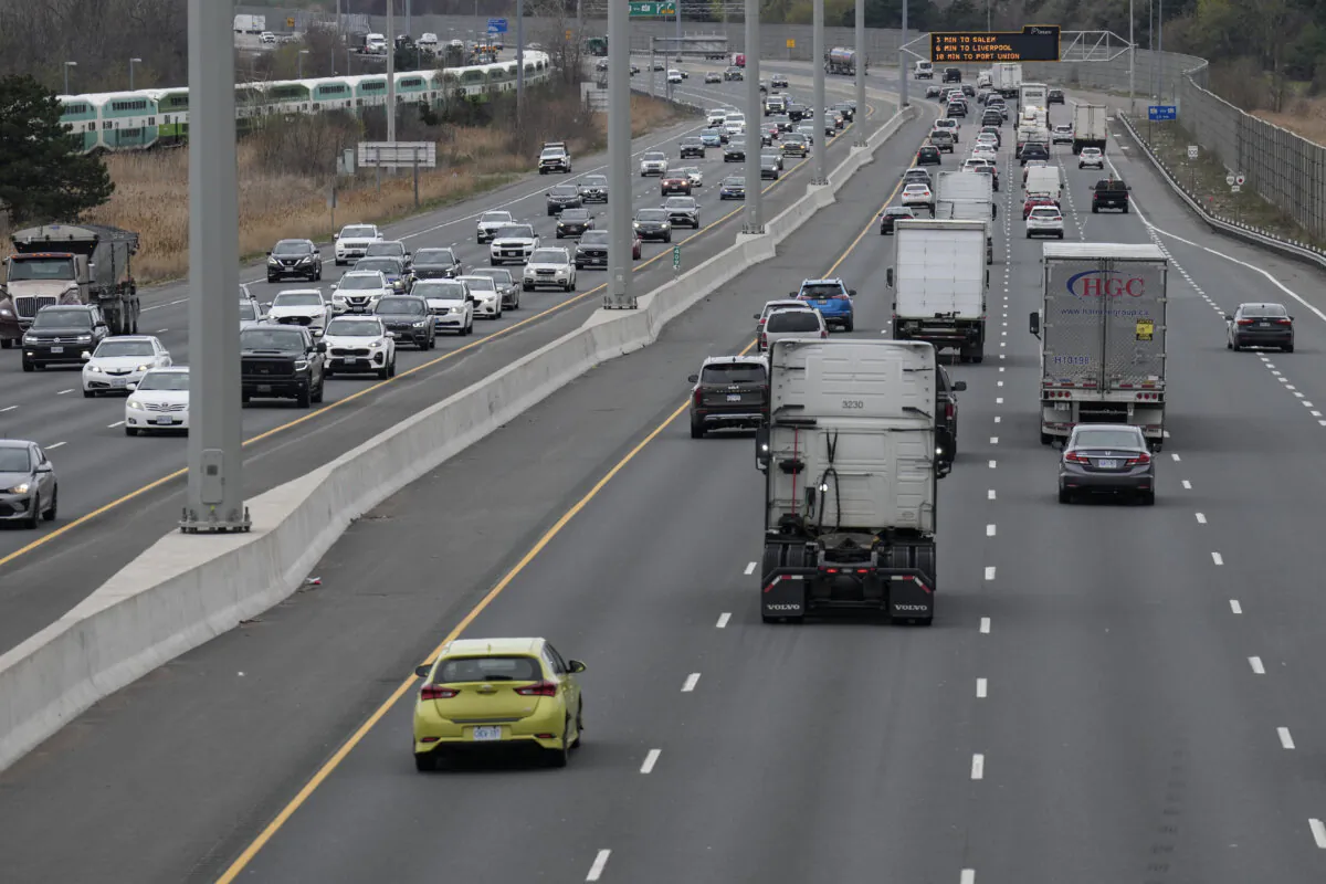 A stretch of the Highway 401 in Whitby, Ont. is seen on April 30, 2024. (The Canadian Press/Chris Young)