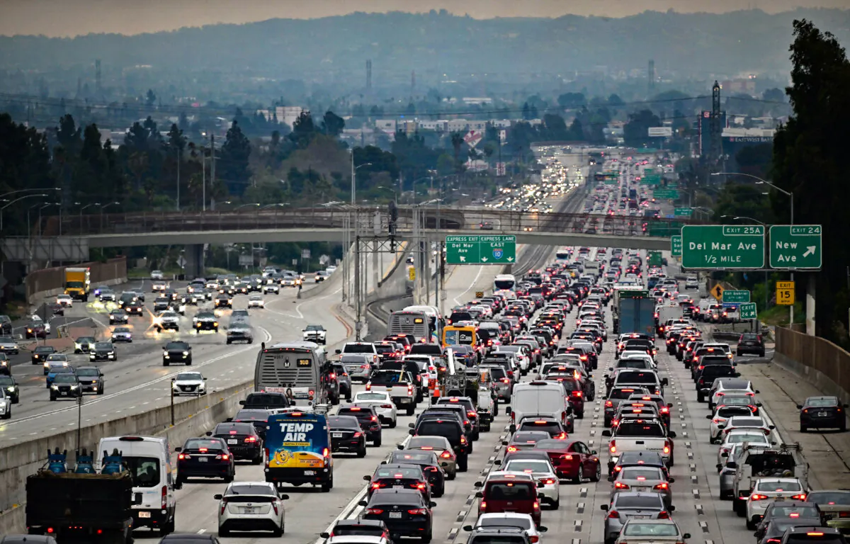 Traffic on a Los Angeles freeway during the evening rush hour commute in Alhambra, Calif., on April 12, 2023. (Frederic J. Brown/AFP via Getty Images)