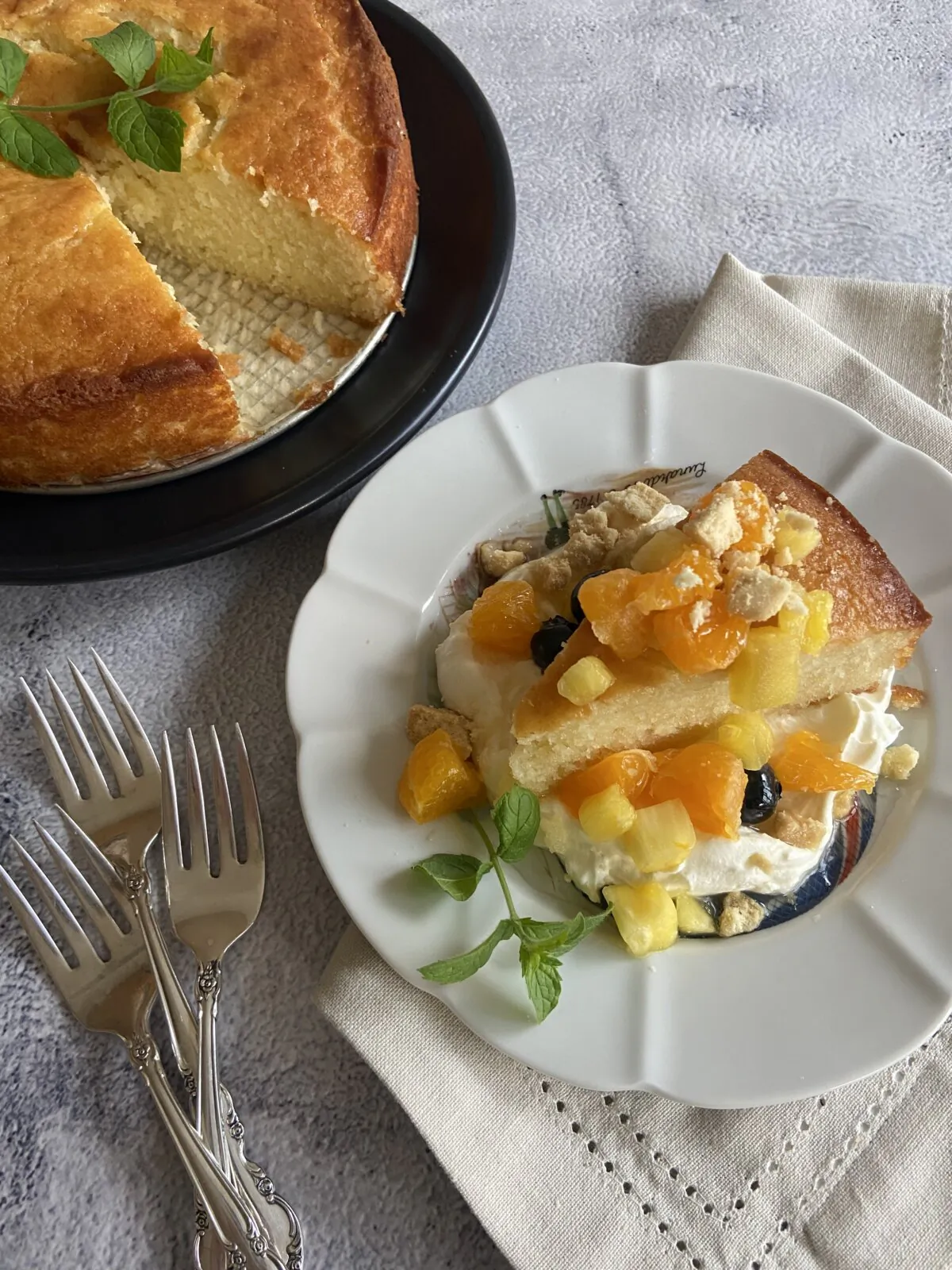 Your mom is sure to be impressed by this sweet treat. (JeanMarie Brownson/TNS)