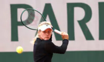 American Peyton Stearns Leads Unseeded Players Pulling Off Upsets on Long Day at French Open