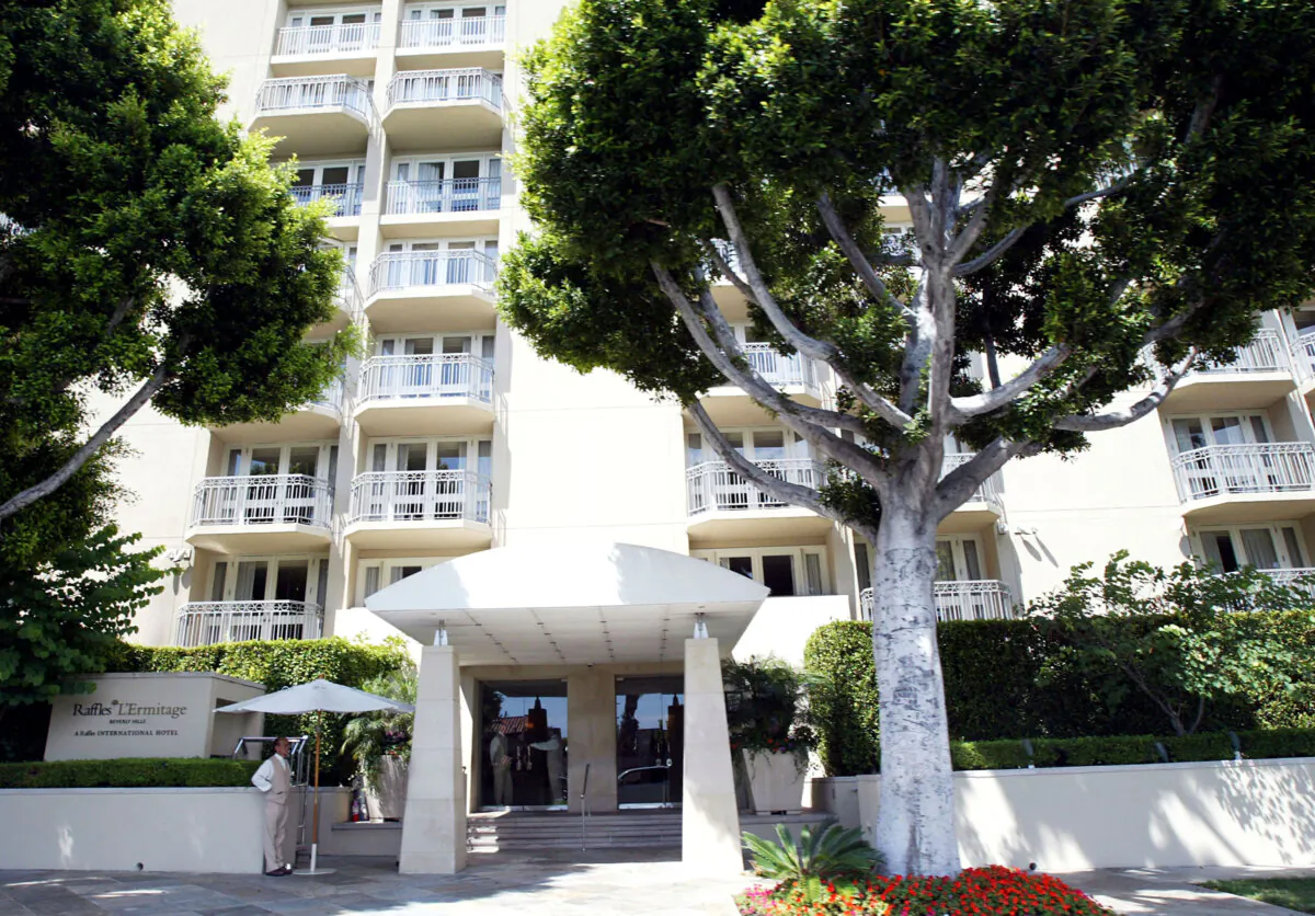 The L'Ermitage Hotel is shown in Beverly Hills, Calif., on Aug. 26, 2003. (Frazer Harrison/Getty Images)